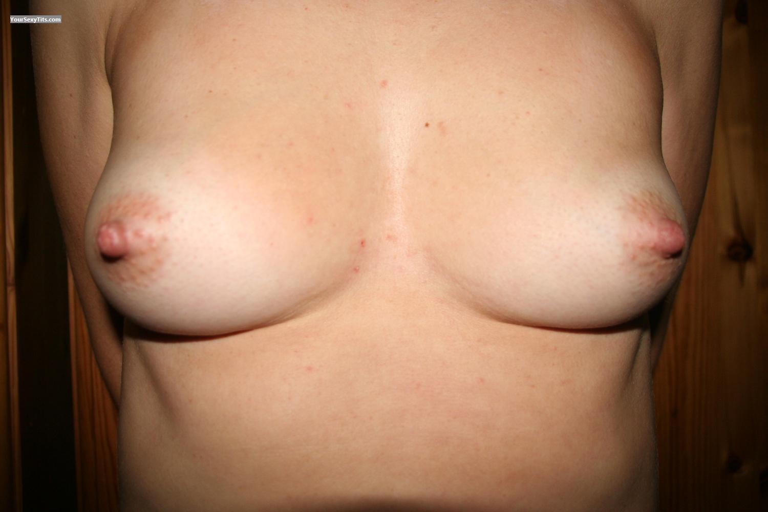 Tit Flash: Medium Tits - Mrs Babbage from United Kingdom